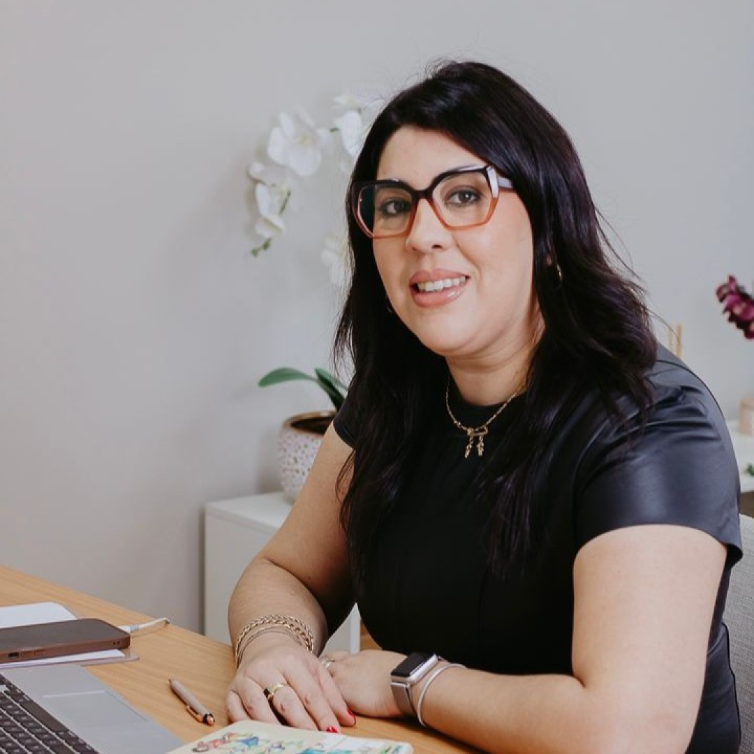 Aline S. Silveira